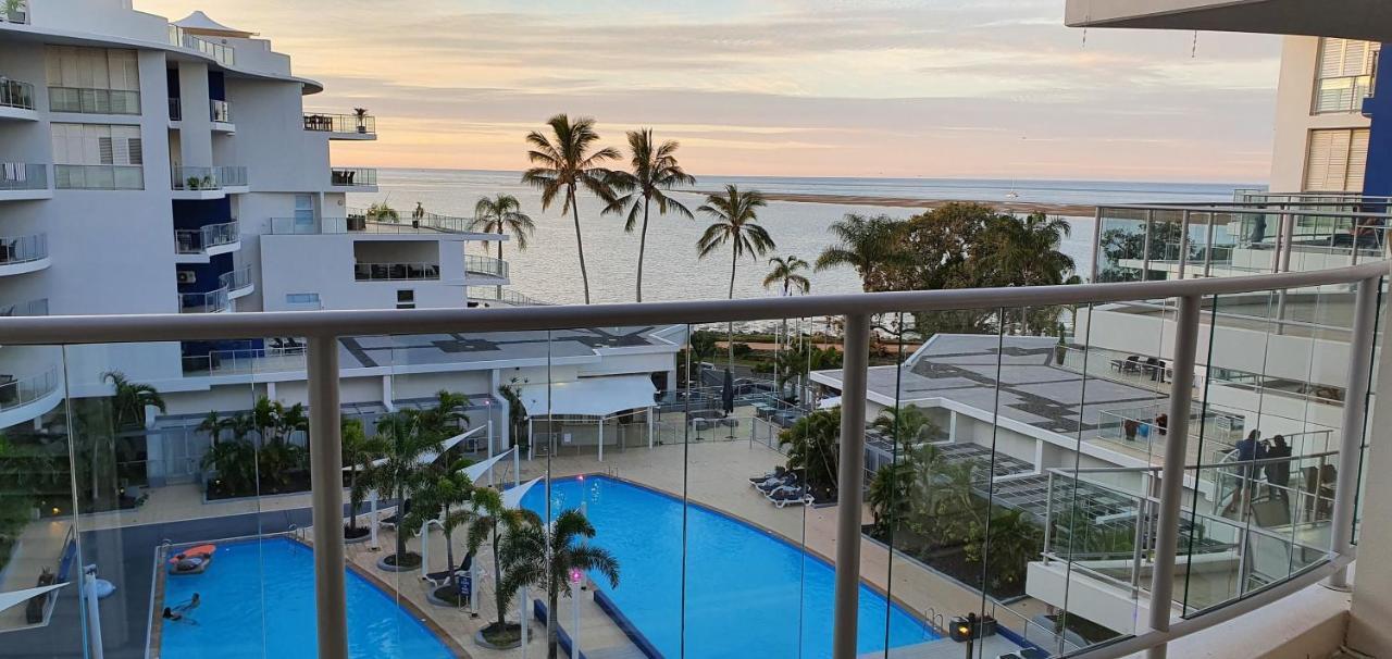 Pier Resort Urangan Exterior foto