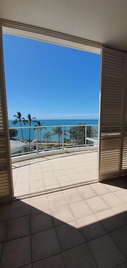 Pier Resort Urangan Exterior foto
