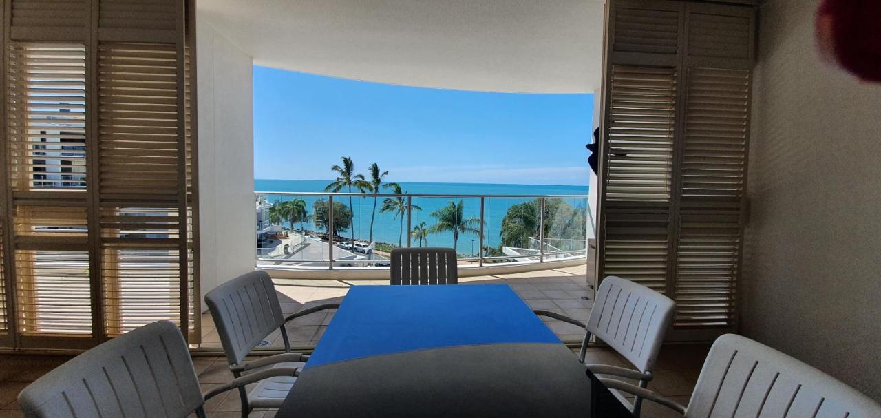 Pier Resort Urangan Exterior foto