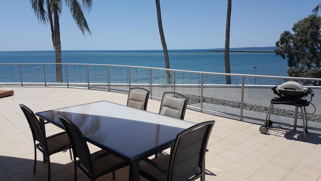 Pier Resort Urangan Exterior foto
