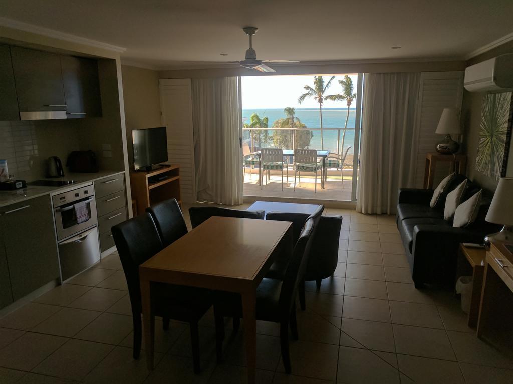 Pier Resort Urangan Exterior foto
