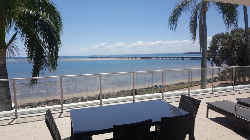 Pier Resort Urangan Exterior foto
