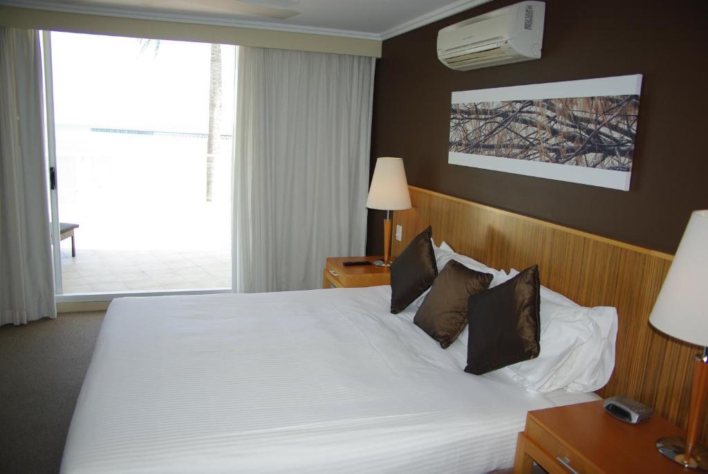 Pier Resort Urangan Exterior foto